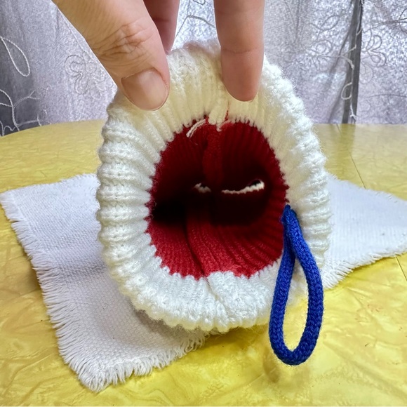 Montreal Canadiens Knit Christmas Stocking - Picture 4 of 5